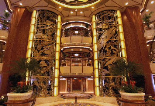 El impresionante Atrium del Caribbean Princess
